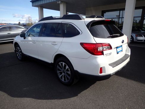 Used 2017 Subaru Outback 3.6R Limited w/ Popular Package #5 image 3