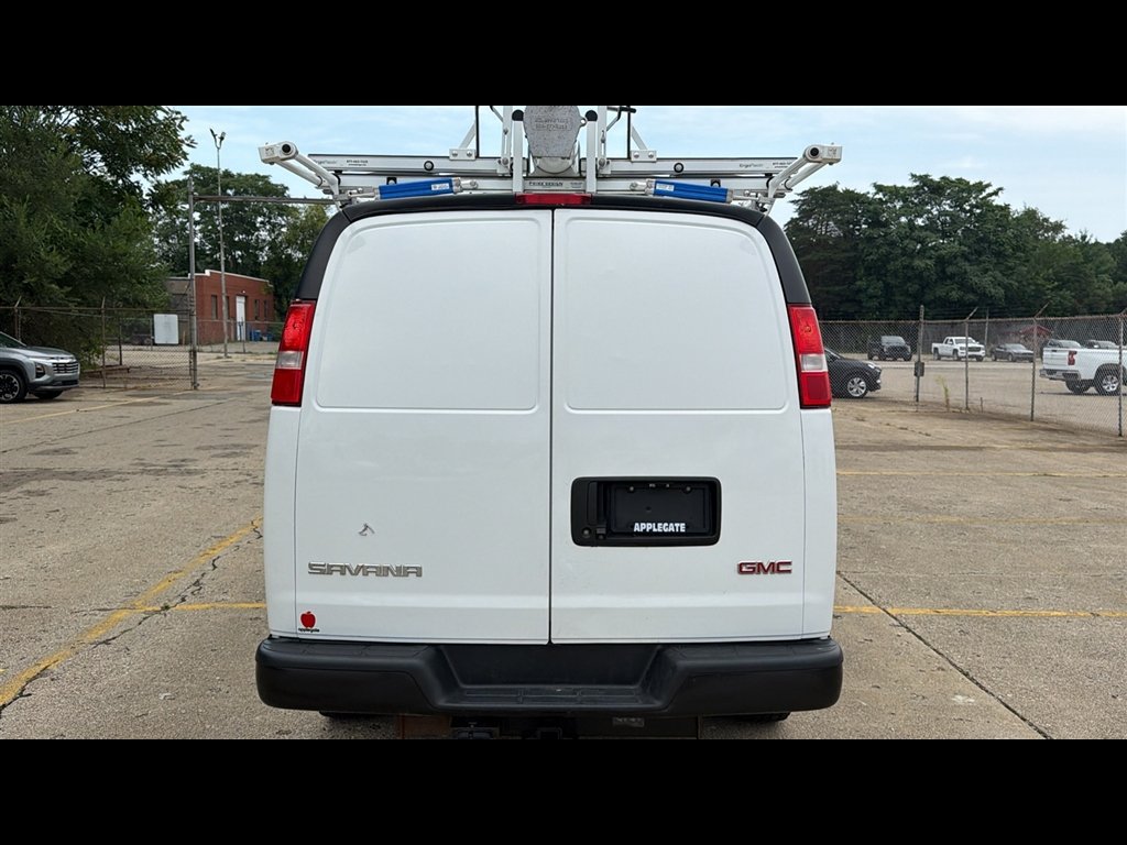 Used 2022 GMC Savana 2500 w/ Communications Package RWD image 21