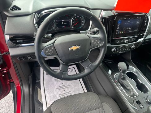 Certified 2023 Chevrolet Traverse LT w/ Rear Camera Mirror Package AWD/4WD image 13