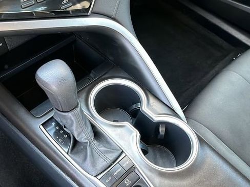 Used 2024 Toyota Camry LE AWD/4WD image 14
