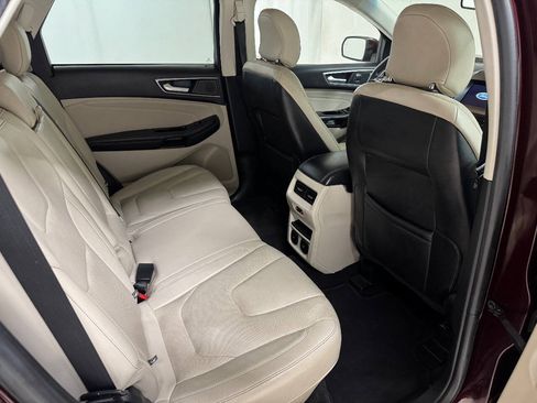 Used 2019 Ford Edge Titanium w/ Equipment Group 301A FWD image 30