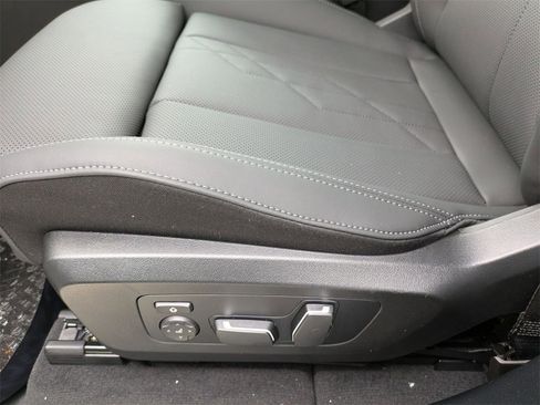 New 2026 BMW X3 xDrive30 w/ Convenience Package image 14