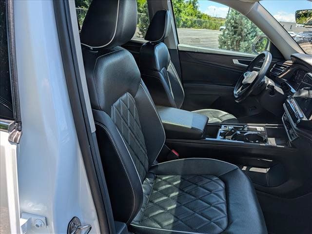Certified 2024 Volkswagen Atlas SEL Premium R-Line AWD/4WD image 13