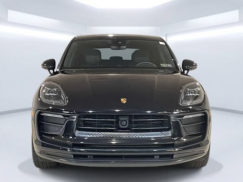 Certified 2026 Porsche Macan AWD/4WD image 2