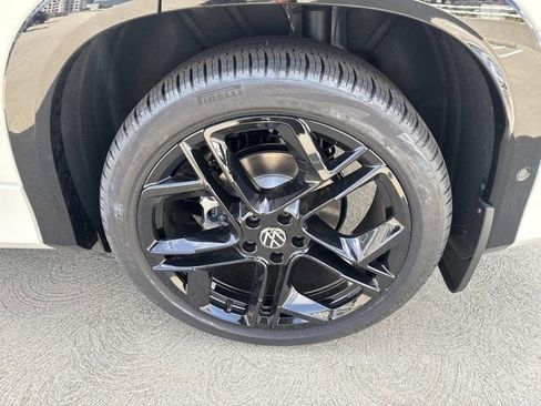 New 2026 Volkswagen Tiguan SE R-Line image 6