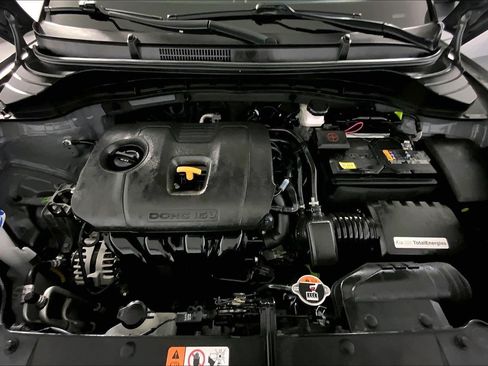 Certified 2025 Kia Soul LX w/ LX Technology Package FWD image 10