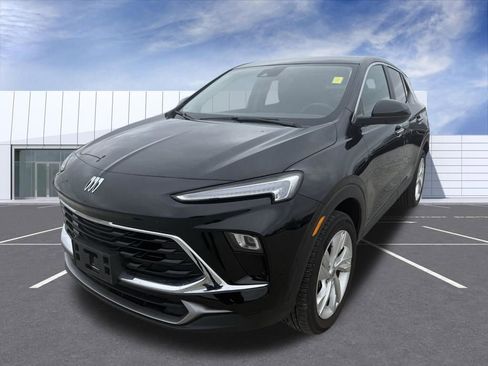 Used 2025 Buick Encore GX Preferred AWD/4WD image 6