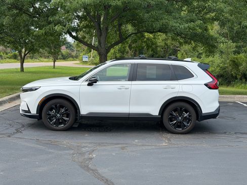 Used 2023 Honda CR-V Sport Touring image 2