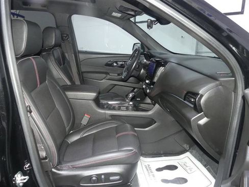 Used 2022 Chevrolet Traverse RS w/ LPO, Floor Liner Package AWD/4WD image 22