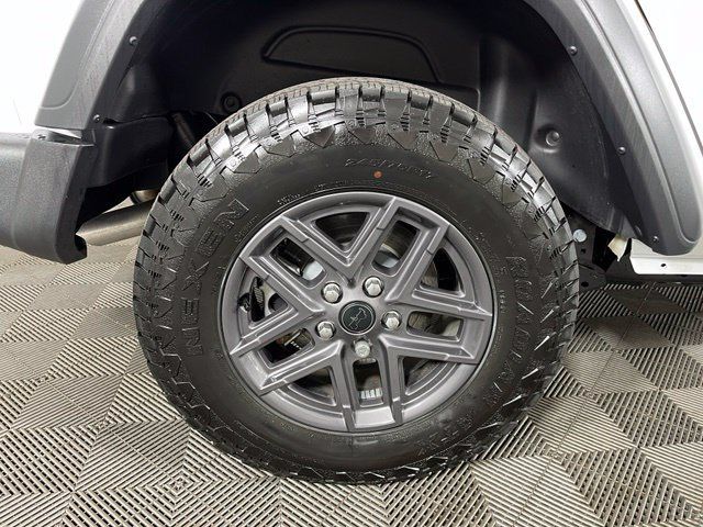 Used 2026 Jeep Wrangler Unlimited Sport AWD/4WD image 12