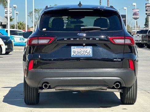 Used 2025 Ford Escape ST-Line image 5