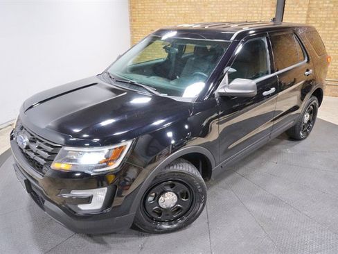 Used 2017 Ford Explorer 4WD Police Interceptor w/ Ready For The Road Package image 2