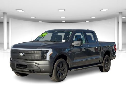 Used 2025 Ford F150 Lightning Flash AWD/4WD image 2