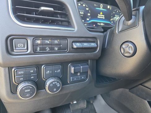 Used 2023 Chevrolet Tahoe High Country image 24