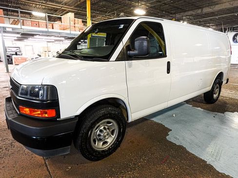 Used 2023 Chevrolet Express 2500 Extended w/ Driver Convenience Package RWD image 3