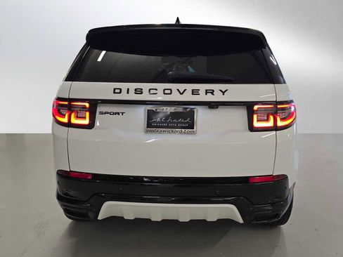 Certified 2024 Land Rover Discovery Sport Dynamic SE image 4