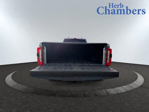 Used 2023 Ford F350 Lariat w/ FX4 Off-Road Package image 7
