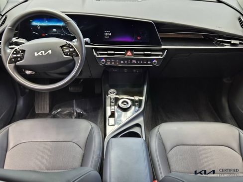 Certified 2024 Kia Niro Wind FWD image 12