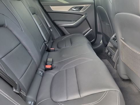 New 2026 Jaguar F-PACE R-Dynamic S image 16