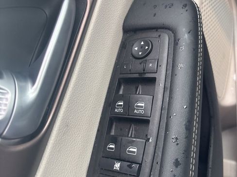 Used 2024 Chrysler Voyager LX image 19