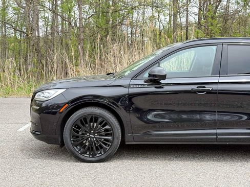 Used 2023 Lincoln Corsair Reserve w/ Equipment Group 202A AWD/4WD image 9