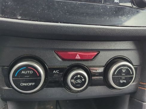 Used 2020 Subaru Crosstrek 2.0i Premium w/ Moonroof Package 2 image 17