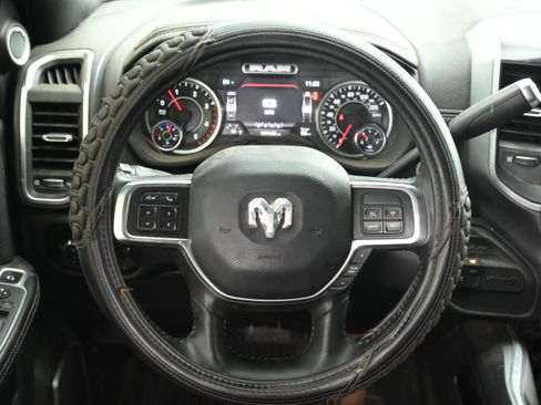 Used 2022 RAM 3500 Laramie AWD/4WD image 6