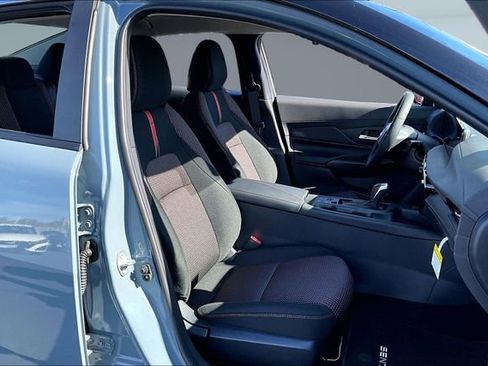 New 2026 Nissan Sentra SR image 11