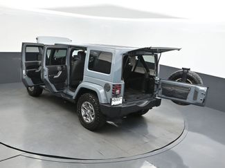 Used 2015 Jeep Wrangler Unlimited Rubicon w/ Connectivity Group video 2