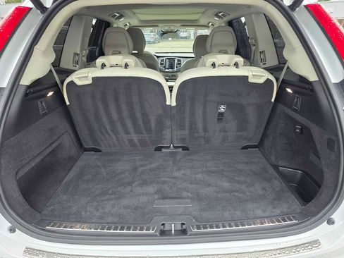 Certified 2024 Volvo XC90 T8 Plus w/ Protection Package Premier image 15