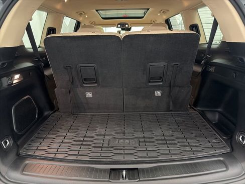 Used 2021 Jeep Grand Cherokee L Limited image 26