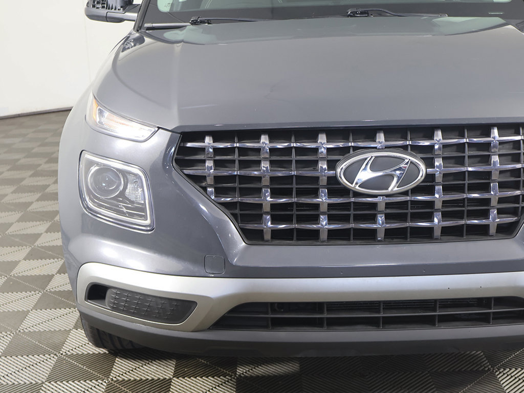 Used 2024 Hyundai Venue SEL FWD image 12