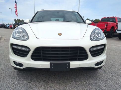 Used 2011 Porsche Cayenne Turbo AWD/4WD image 9
