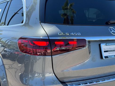 Certified 2024 Mercedes-Benz GLS 450 4MATIC image 22