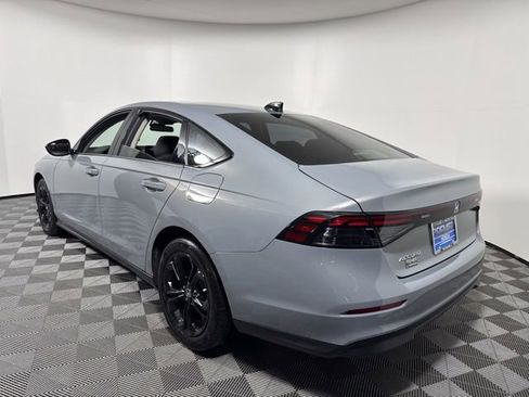 New 2025 Honda Accord SE image 5