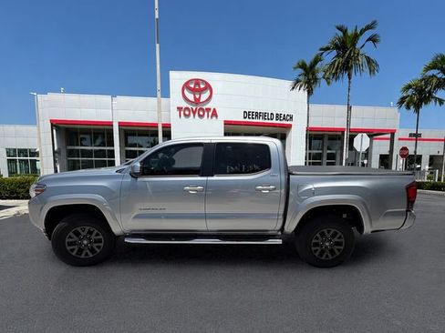 Used 2023 Toyota Tacoma SR5 w/ Technology Package AWD/4WD image 4