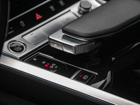 Certified 2024 Audi Q8 e-tron Premium Plus w/ Premium Plus Package image 22