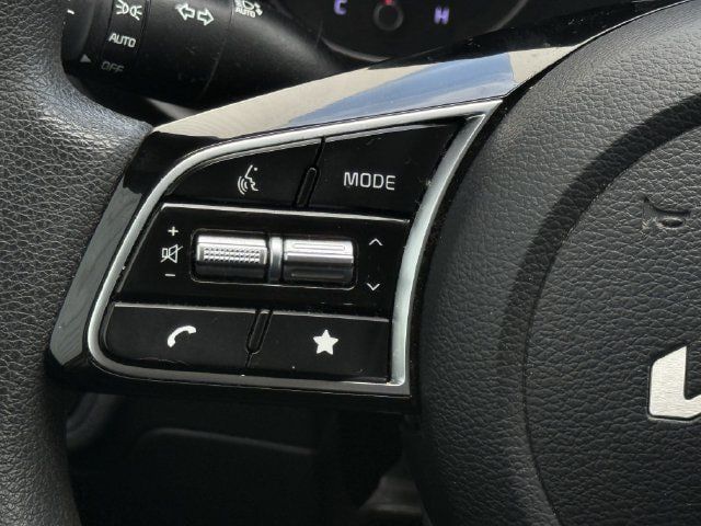 Used 2024 Kia Forte LXS w/ LXS Technology Package FWD image 13