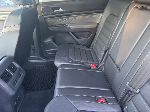 Used 2022 Volkswagen Atlas Cross Sport SEL Premium R-Line AWD/4WD image 27