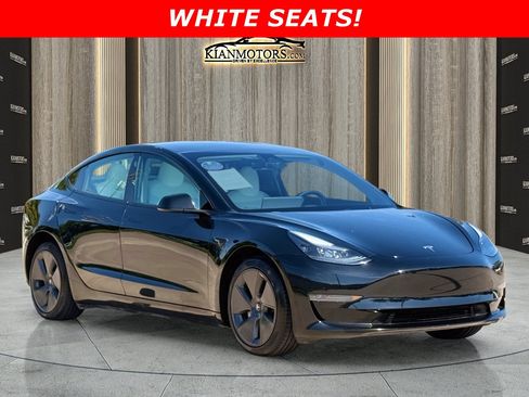 Used 2023 Tesla Model 3 Standard Range RWD image 1
