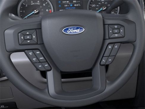 Used 2022 Ford F350 XLT w/ XLT Value Package image 12