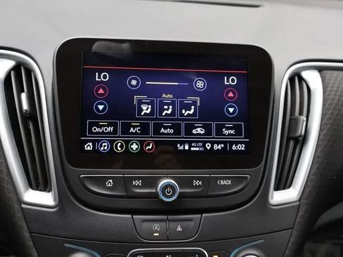 Used 2023 Chevrolet Malibu LT FWD image 32
