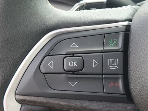 Used 2024 Jeep Grand Cherokee Limited w/ Luxury Tech Group II AWD/4WD image 10