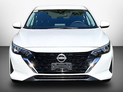Used 2024 Nissan Sentra SV FWD image 3