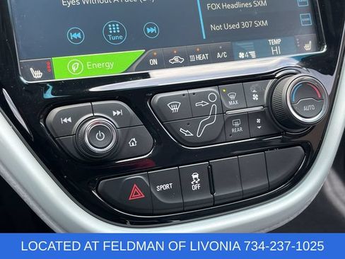 Used 2020 Chevrolet Bolt Premier w/ Infotainment Package FWD image 17