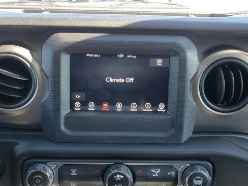 Certified 2020 Jeep Wrangler Unlimited Sport S image 23