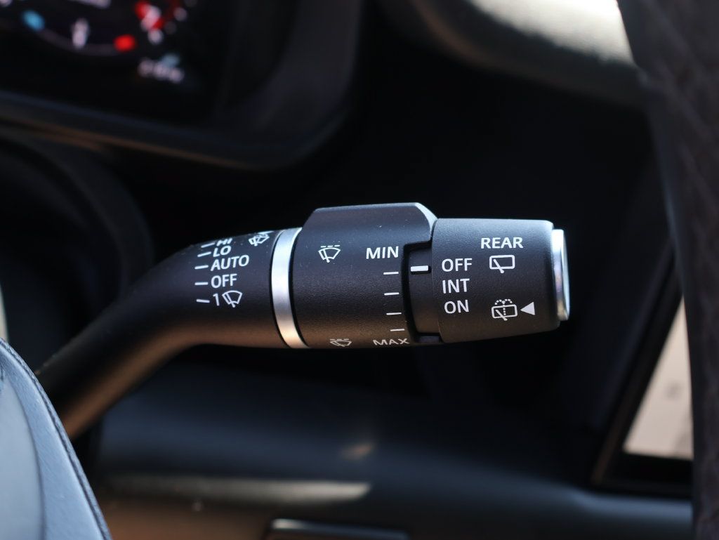 Used 2023 Land Rover Defender 110 X AWD/4WD image 40