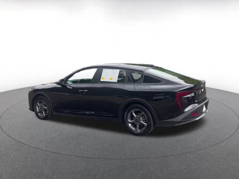 Used 2025 Kia K4 FWD image 10
