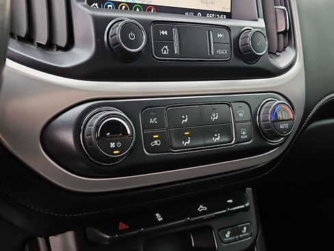 Used 2022 GMC Canyon Elevation w/ Elevation Premium Package image 15