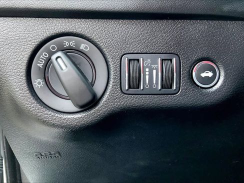 Used 2023 Dodge Charger SRT Hellcat w/ Harman/Kardon Audio Group image 32